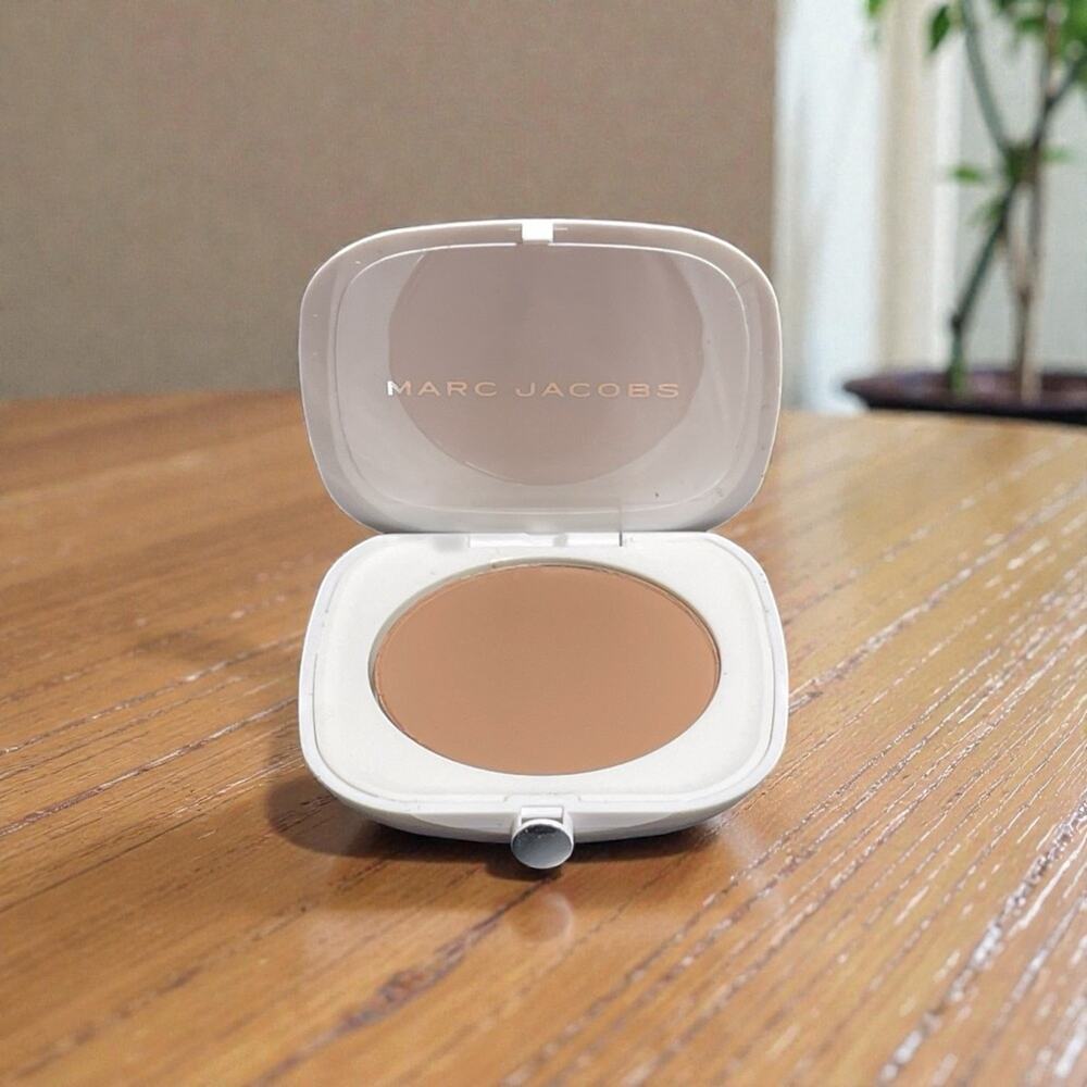 Marc Jacobs Tan-Tastic Compact Bronzer Travel Size
